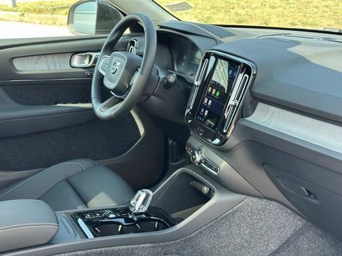 New 2025 Volvo XC40 B5 Ultra w/ Climate Package image 11