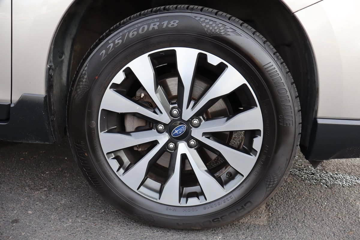 Used 2016 Subaru Outback 2.5i Limited AWD/4WD image 45