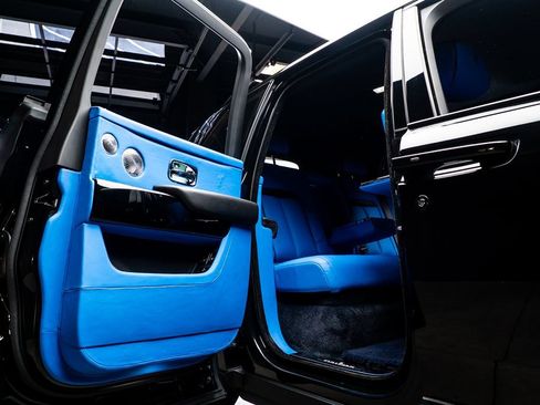 Used 2022 Rolls-Royce Cullinan w/ Cullinan Package AWD/4WD image 48