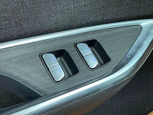 Used 2023 Lucid Air Grand Touring image 19