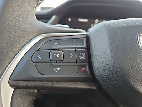 New 2025 Jeep Grand Cherokee Limited w/ Luxury Tech Group II image 25