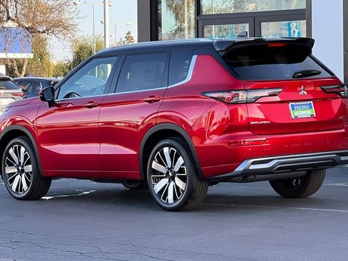 New 2026 Mitsubishi Outlander SEL image 7