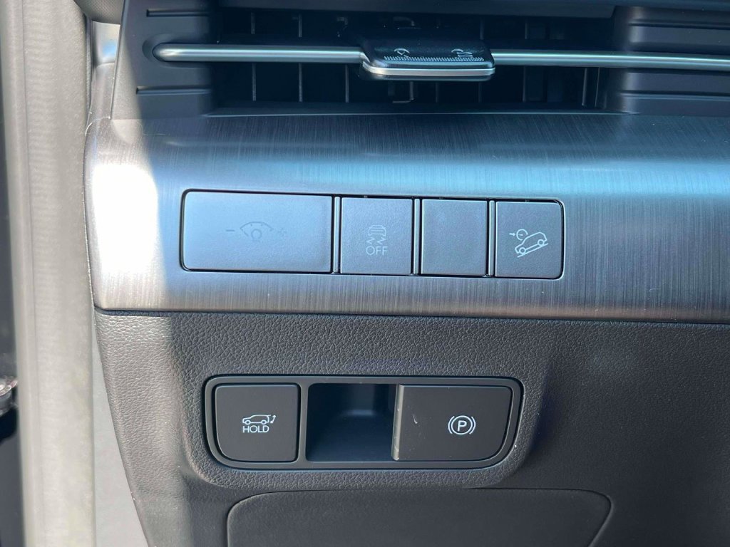 New 2027 Hyundai Kona Limited AWD/4WD image 30