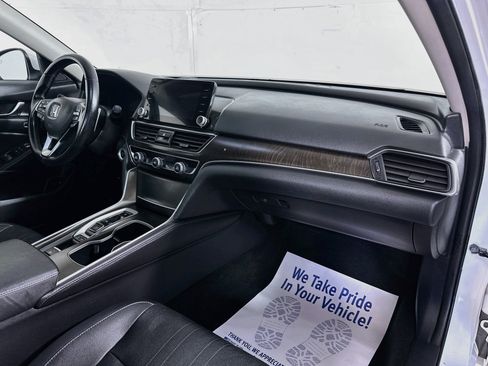 Used 2019 Honda Accord Touring image 28
