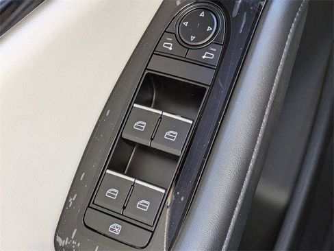 Used 2025 MAZDA MAZDA3 s image 31