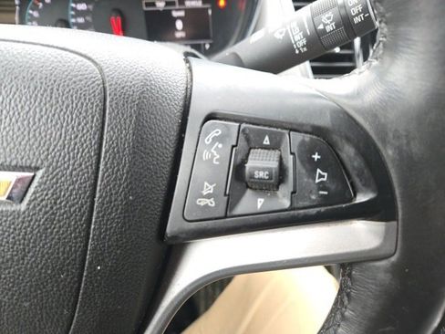 Used 2018 Chevrolet Trax LT w/ Sun & Sound Package image 12