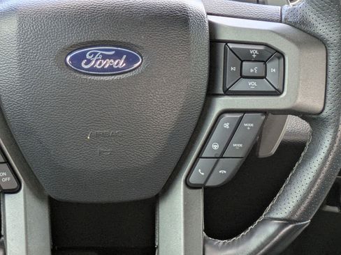 Used 2019 Ford F150 Raptor w/ Equipment Group 802A Luxury image 19