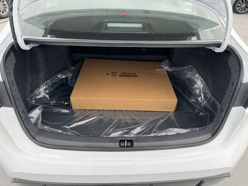 New 2026 Toyota Corolla SE FWD image 9