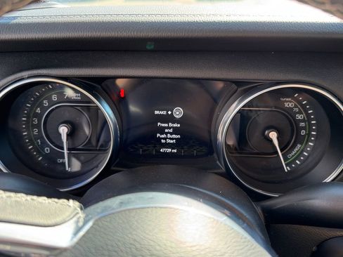 Used 2023 Jeep Wrangler Sahara 4xe image 15