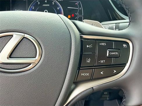 New 2025 Lexus ES 350 Ultra Luxury image 38