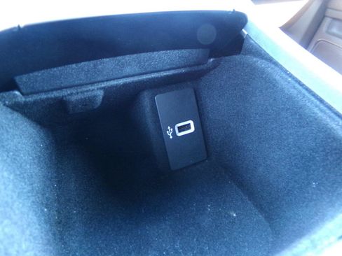 Used 2016 Lincoln MKX Reserve w/ Equipment Group 102A AWD/4WD image 29
