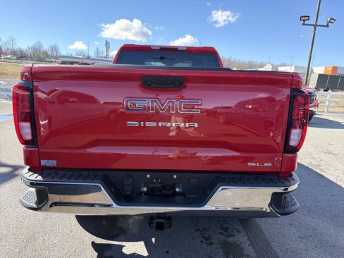 New 2026 GMC Sierra 1500 SLE AWD/4WD image 7