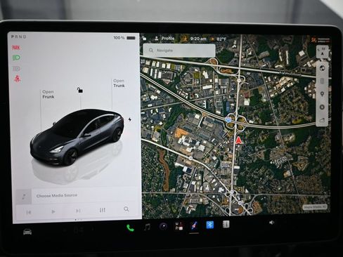 Used 2023 Tesla Model 3 Standard Range RWD image 12