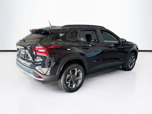 New 2026 Chevrolet Trax LT w/ Driver Confidence Package image 6