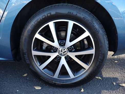 Used 2017 Volkswagen Jetta SE image 44