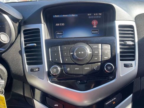 Used 2016 Chevrolet Cruze LT image 31