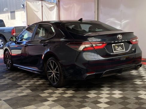 Used 2021 Toyota Camry SE FWD image 4