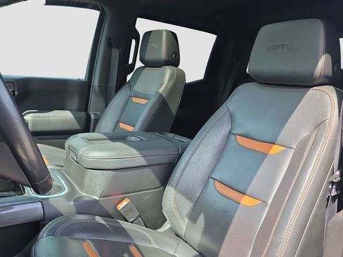Used 2021 GMC Sierra 1500 AT4 w/ AT4 Premium Package AWD/4WD image 7
