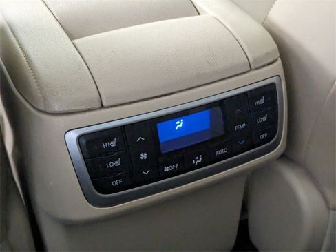 Used 2015 Toyota Highlander Limited image 8