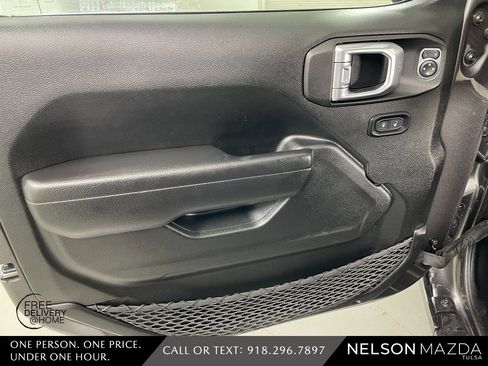 Used 2022 Jeep Wrangler Sport S image 17