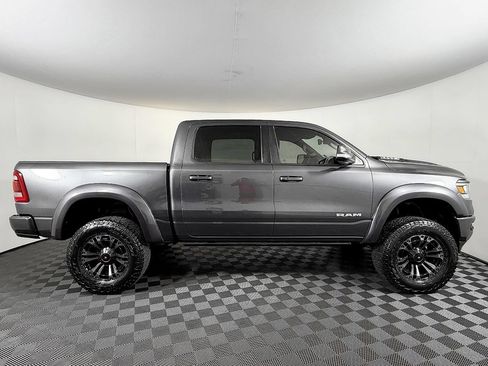 Used 2019 RAM 1500 Laramie w/ Sport Appearance Package AWD/4WD image 7