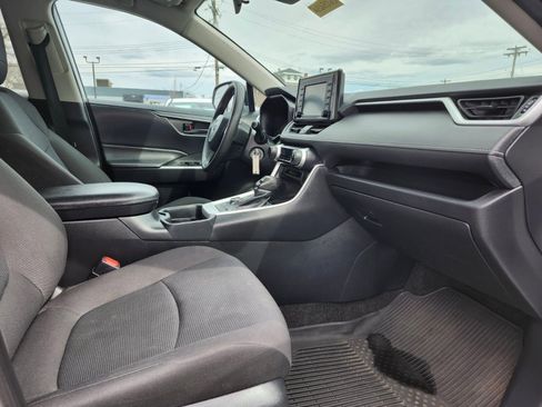 Used 2020 Toyota RAV4 LE w/ All Weather Liner Package image 11