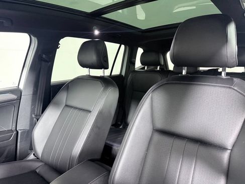 Used 2022 Volkswagen Tiguan SE R-Line AWD/4WD image 21