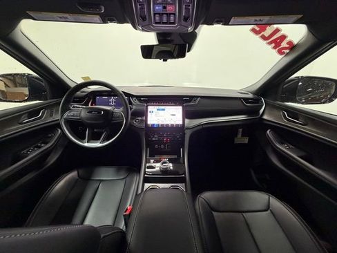 New 2025 Jeep Grand Cherokee L Limited image 14