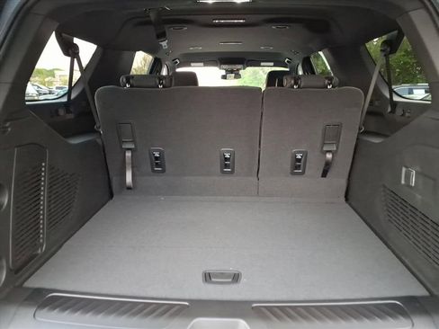 New 2026 Chevrolet Suburban LS w/ LS Custom Edition AWD/4WD image 18