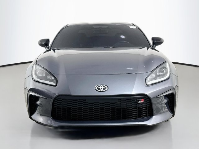 Used 2025 Toyota GR86 Premium w/ ALL Weather Mat Package (TMS) RWD image 2