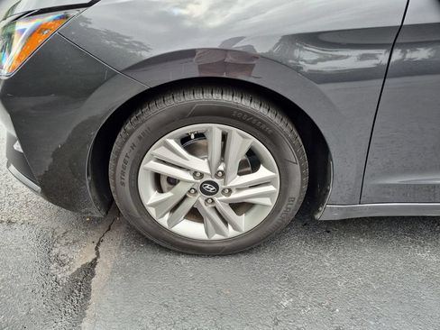 Used 2020 Hyundai Elantra Value Edition FWD image 16