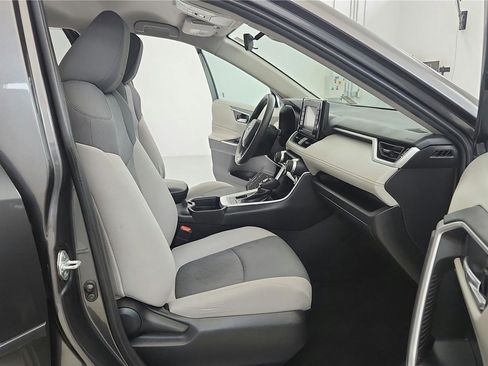 Certified 2021 Toyota RAV4 XLE image 47