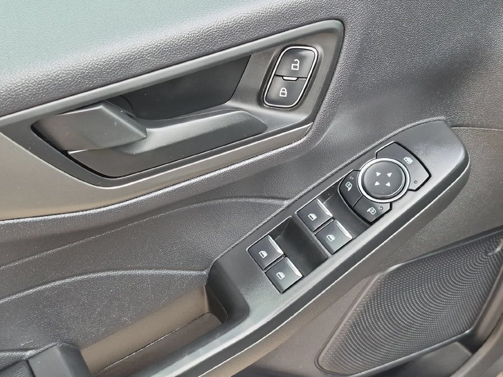 Used 2025 Ford Escape Active AWD/4WD image 13