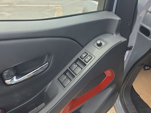 New 2025 Nissan Frontier PRO-4X image 16