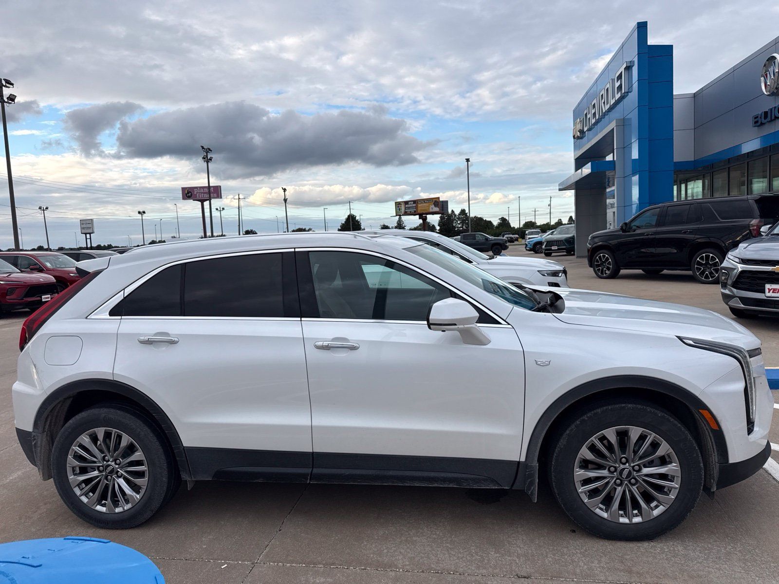 Used 2024 Cadillac XT4 Premium Luxury w/ Active Safety Package AWD/4WD image 7