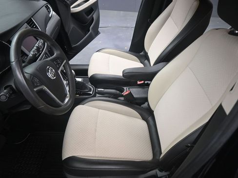 Used 2022 Buick Encore Preferred w/ Safety Package image 7