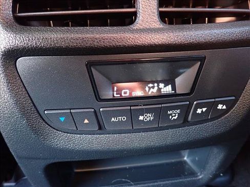 Used 2022 Honda Pilot Sport image 10