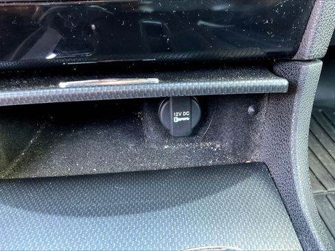 Used 2014 Chrysler 300 S AWD/4WD image 17