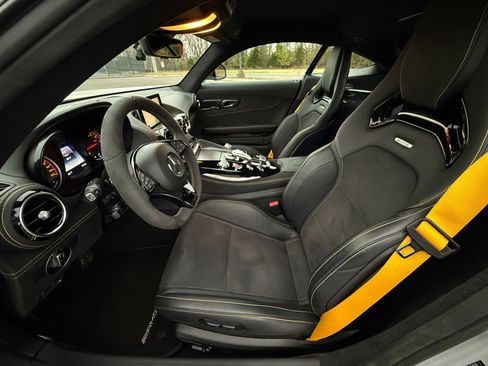 Used 2018 Mercedes-Benz AMG GT R image 15