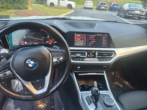 Used 2021 BMW 330i xDrive Sedan w/ Convenience Package AWD/4WD image 18
