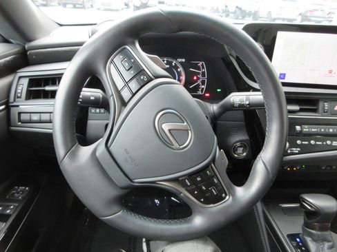 Used 2025 Lexus ES 350 w/ Premium Package image 36