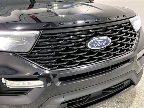 Used 2022 Ford Explorer ST-Line w/ Class IV Trailer Tow Package AWD/4WD image 41