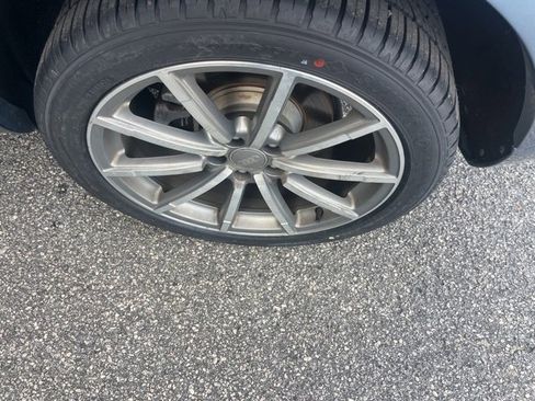 Used 2018 Audi Q3 2.0T Premium Plus w/ Premium Plus Package image 33