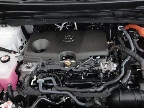 Used 2025 Toyota Sienna LE AWD/4WD image 27