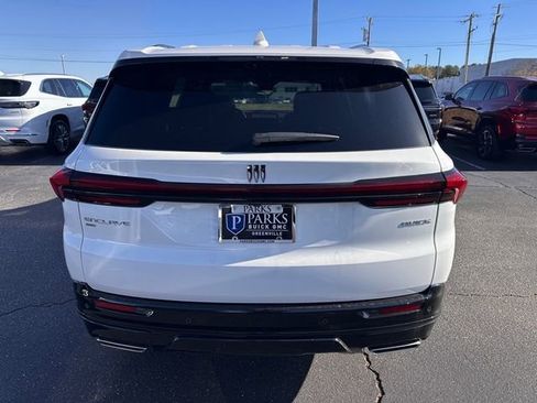 New 2026 Buick Enclave Sport Touring w/ Super Cruise Package image 10