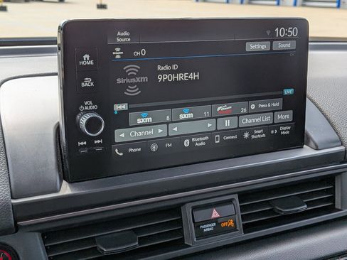 Used 2025 Honda Pilot TrailSport image 17