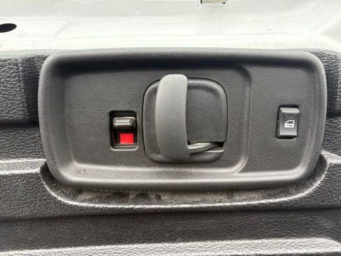 Used 2024 GMC Savana 2500 w/ Driver Convenience Package image 7