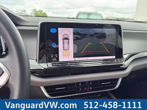 New 2025 Volkswagen Atlas Peak Edition SE AWD/4WD image 14