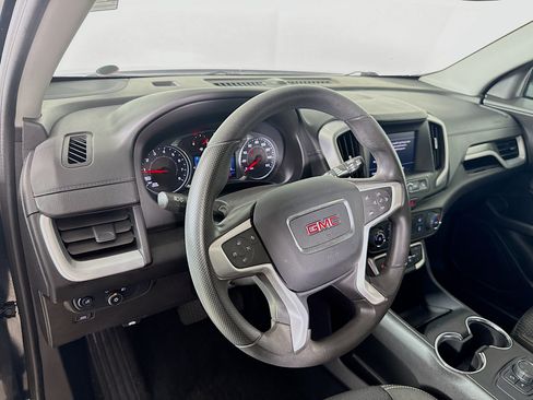 Used 2024 GMC Terrain SLE AWD/4WD image 8