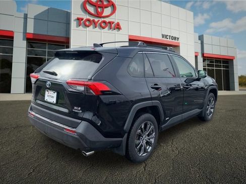 Used 2023 Toyota RAV4 XLE Premium AWD/4WD image 3